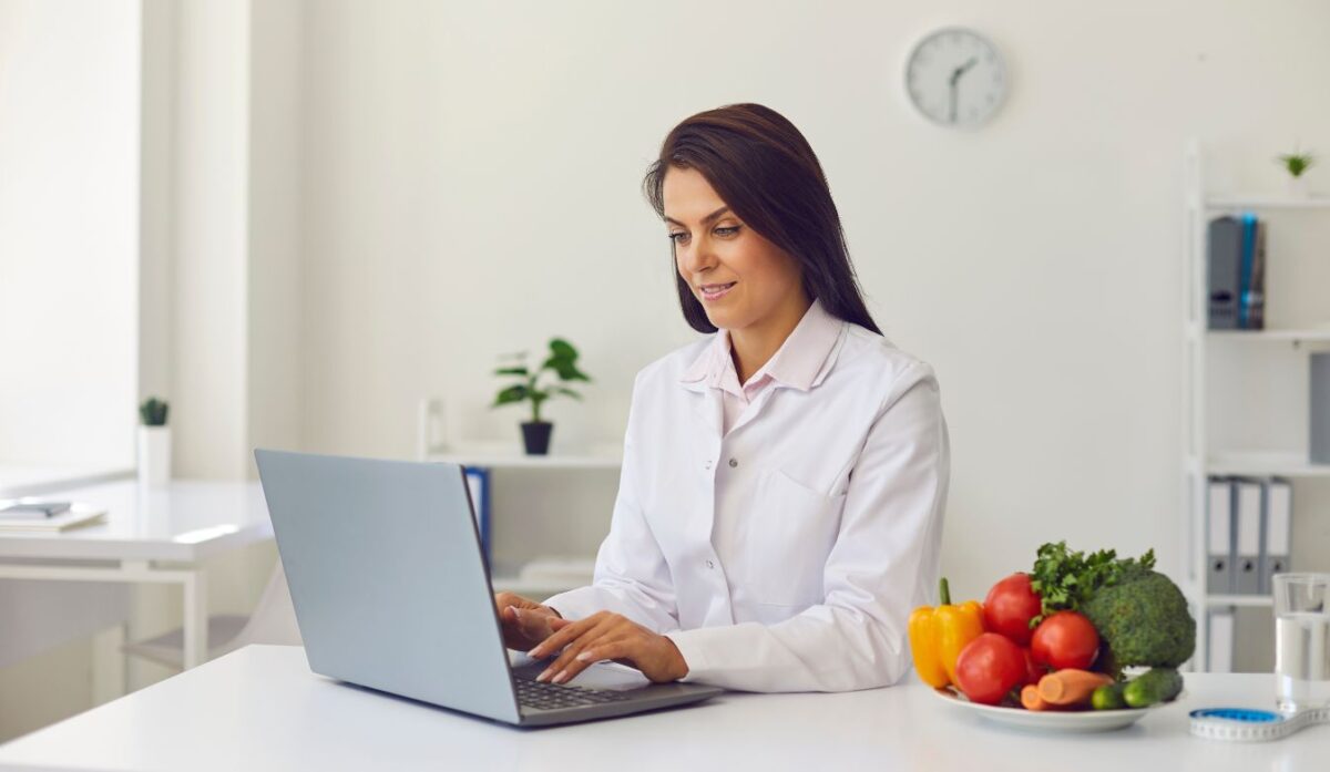 Why 80% of Healthcare Workers Struggle with Communication – And How to Fix It