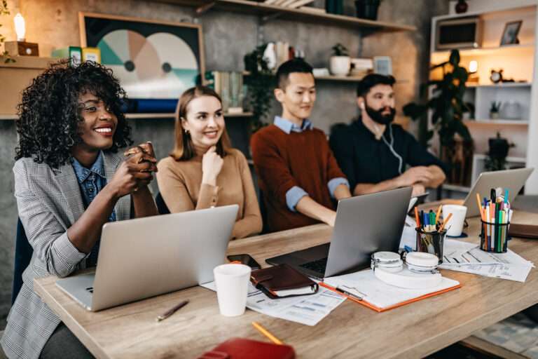 [On-Demand-Webinar] Den Code des Intranets für Mitarbeitende knacken