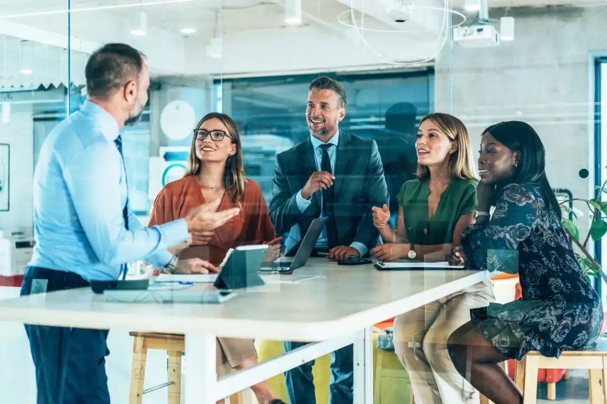 Intranet for small business: how to choose the right platform for your team